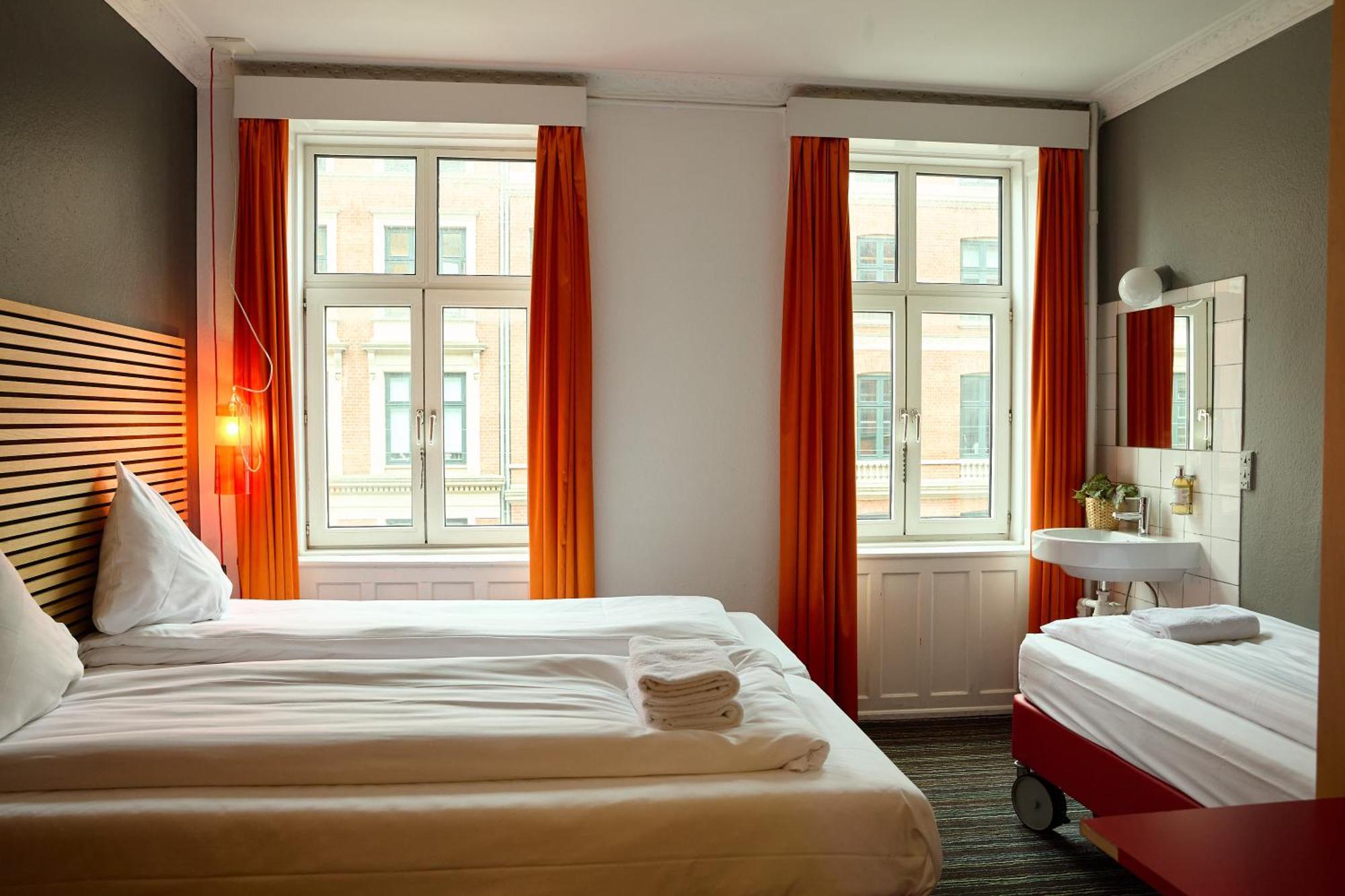Camera Tripla con Bagno in Comune